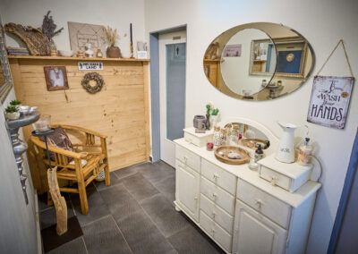 Dekoartikel im Bartsch in Hirten bei Burgkirchen 21