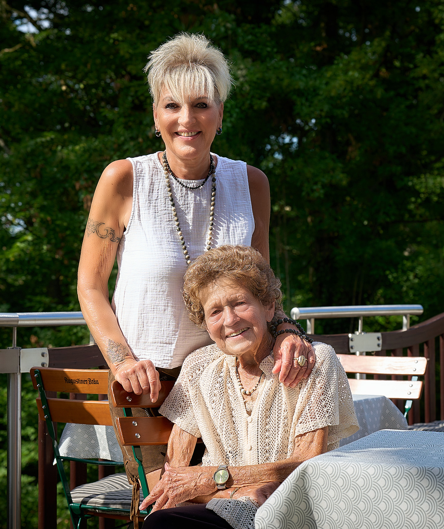 Wirtsleut Sylvia und Lise Bartsch aus Margarethenberg Wirtsleut Sylvia und Lise Bartsch aus Margarethenberg